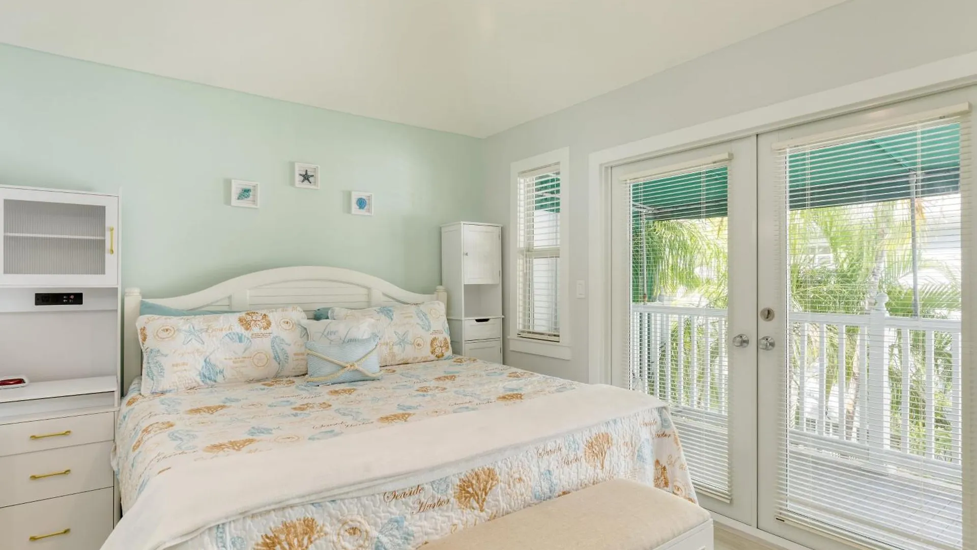 Bahamian Reed By Avantstay Walk To Everything W Community Pool Week Long Stays Only Key West 0*,